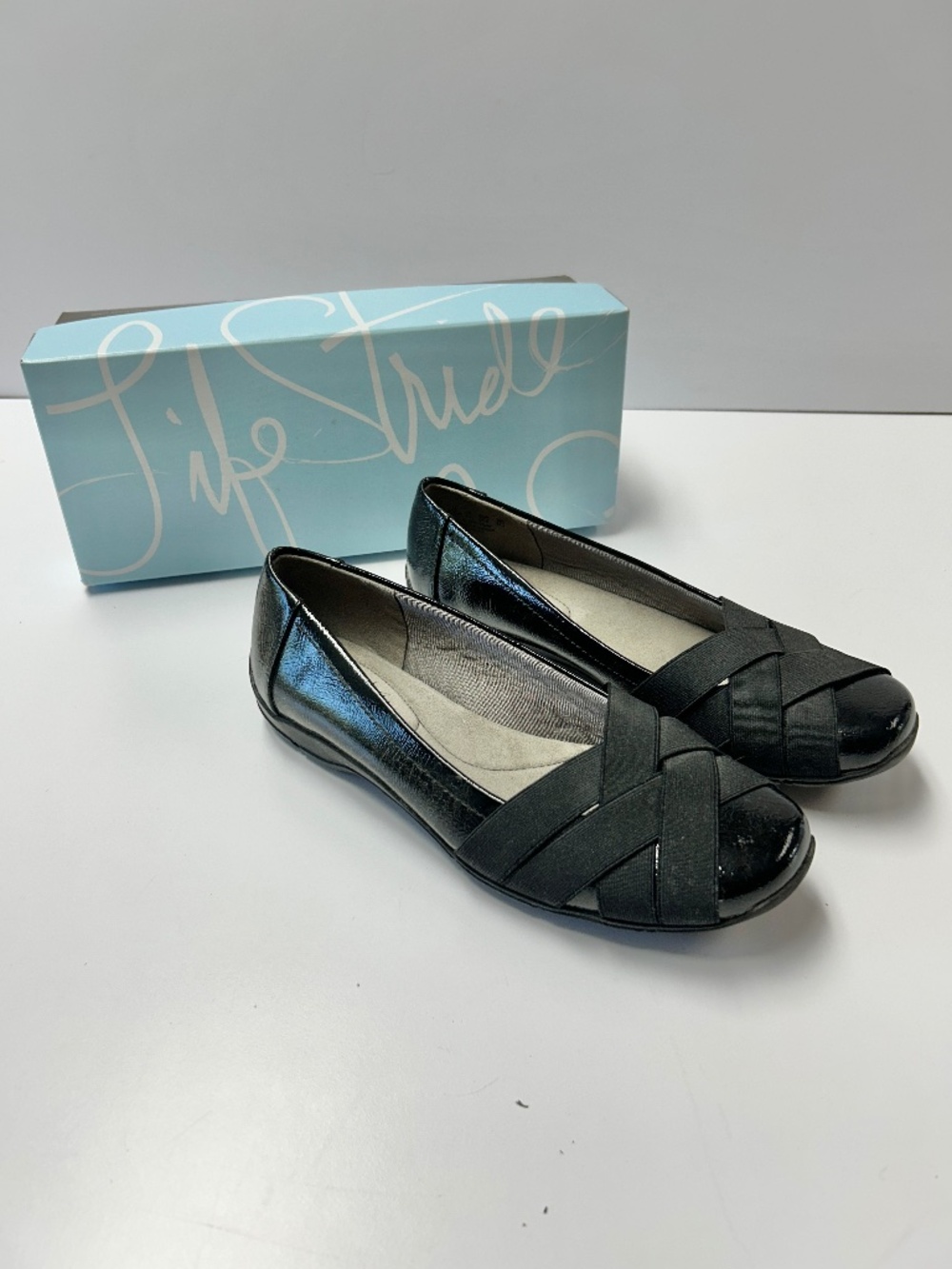 Life Stride Daisie Black Flats Size 7.5 Wide New In Box Comfort Flex Support